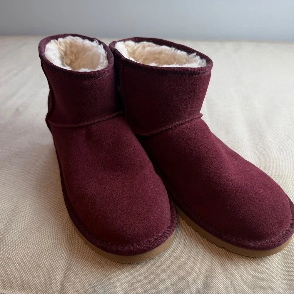 Koolaburra UGG Size 7 Koola Mini 2 II Ankle Boot Burgundy Suede Excellent